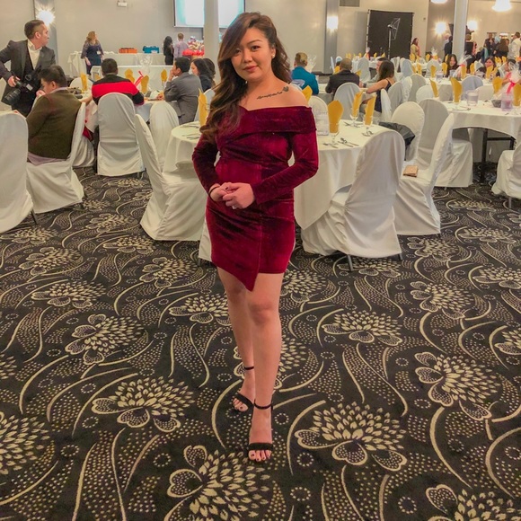 Dress - Picture 1 of 1